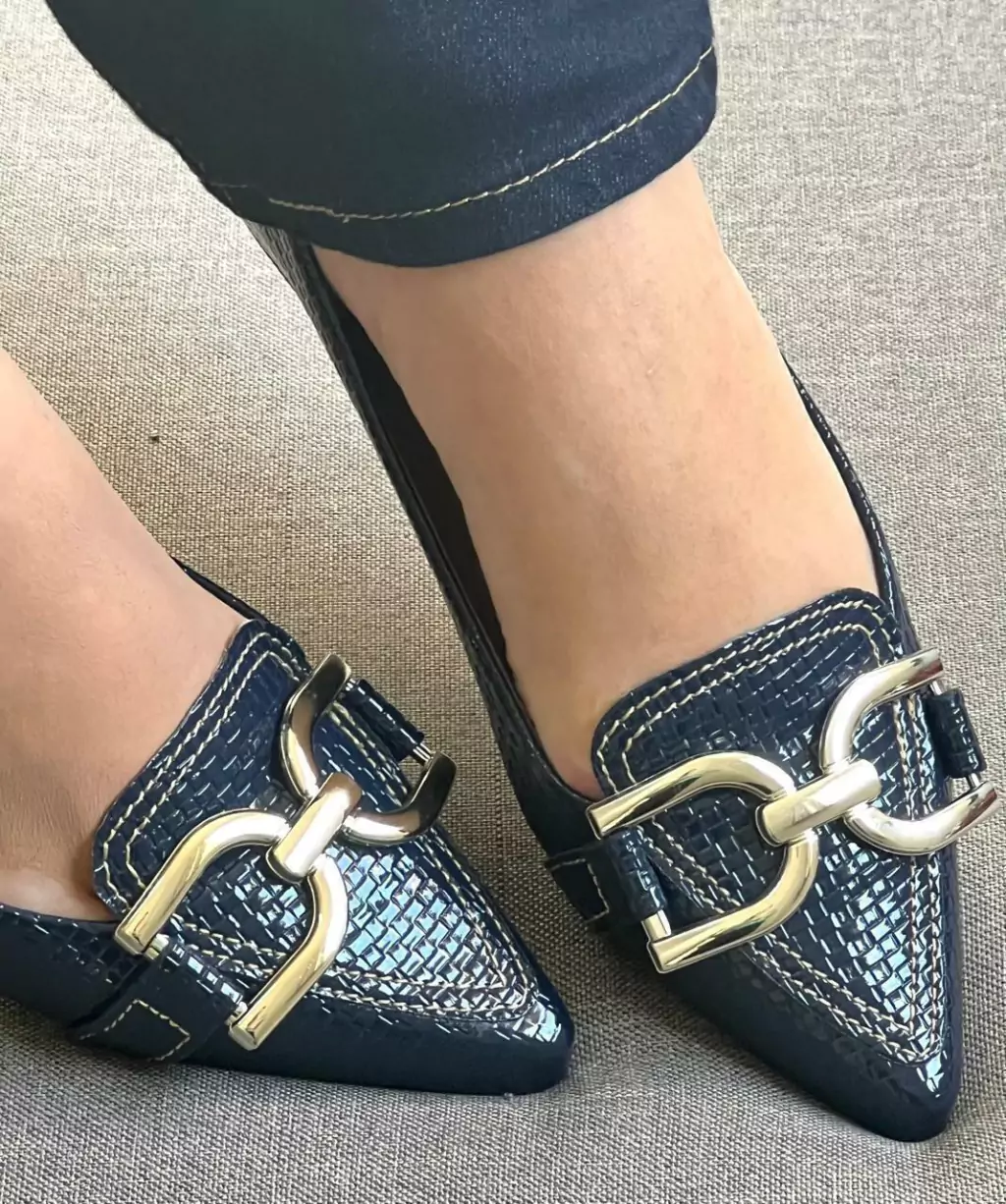 Sapatilha Feminina Azul Marinho com Enfeite D&D
