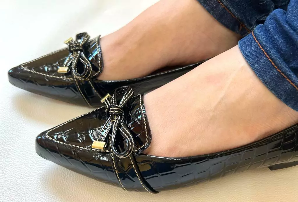 Sapatilha Croco Feminina Verniz Preto Com Lacinho