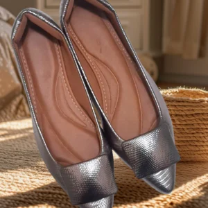 Sapatilha Prata Velho feminina com Fivela Encapada