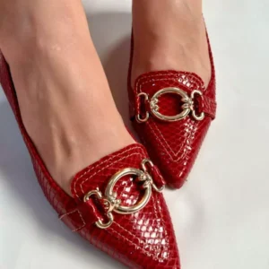 Sapatilha Feminina Vermelha com Argola Dourada