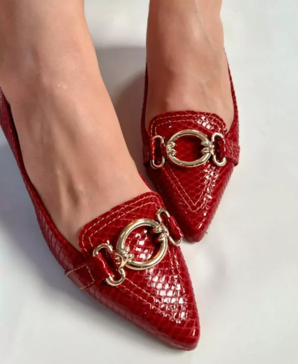 Sapatilha Feminina Vermelha com Argola Dourada - Image 2