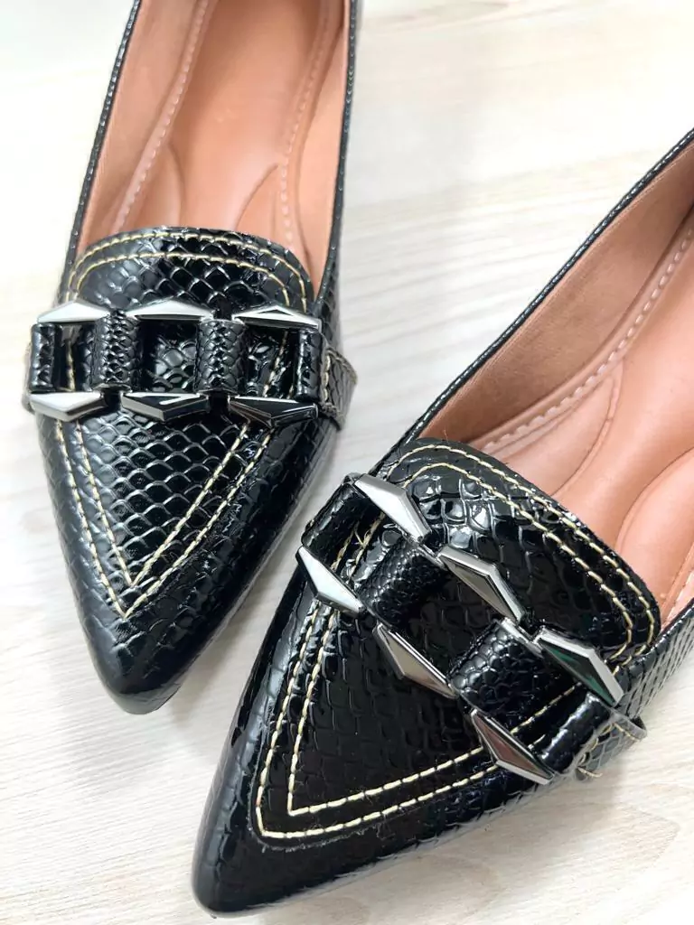 Sapatilha Croco Feminina Verniz Preto Com Fivela
