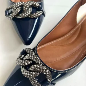 Slingback Preto Verniz feminino Com Corrente