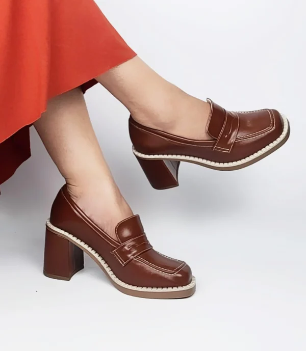 Mocassim feminino Caramelo Salto Bloco 7 cm Bico Quadrado - Image 2