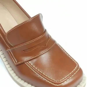 Mocassim feminino Caramelo Salto Bloco 7 cm Bico Quadrado