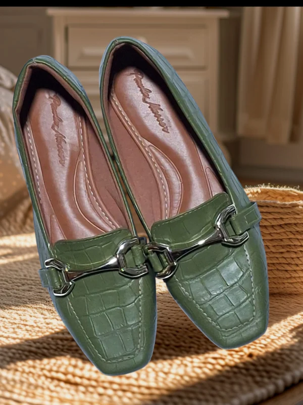 Mocassim feminino Bico Quadrado Verde enfeite reto (Cod.092)