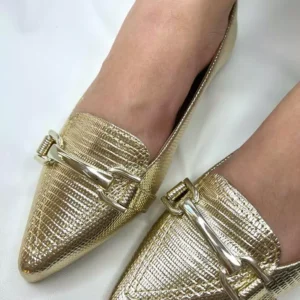 Sapatilha dourada croco feminina com Enfeite reto