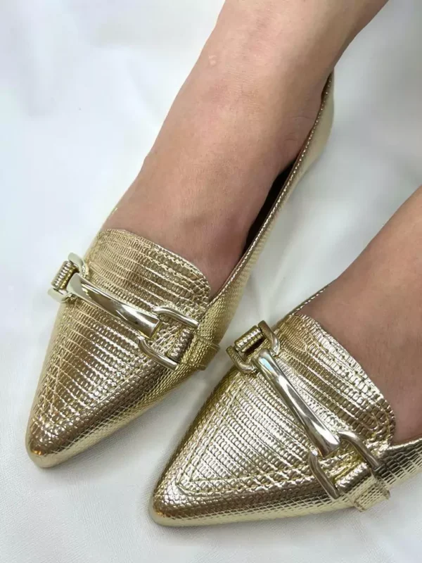 Sapatilha dourada croco feminina com Enfeite reto