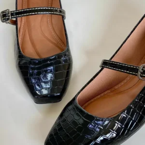 Sapatilha Preta Verniz Croco Feminina Bico quadrado