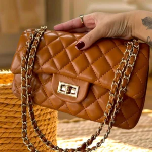 Bolsa feminina em matelasse caramelo