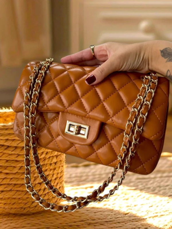 Bolsa feminina em matelasse caramelo