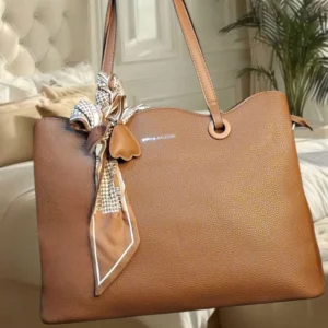 Bolsa feminina Eliane cor caramelo (34 cm)
